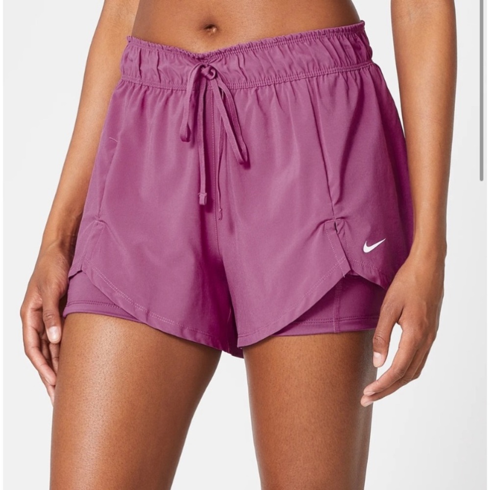 Nike Flex Essential 2-in-1 Women’s Essentials- Size Medium